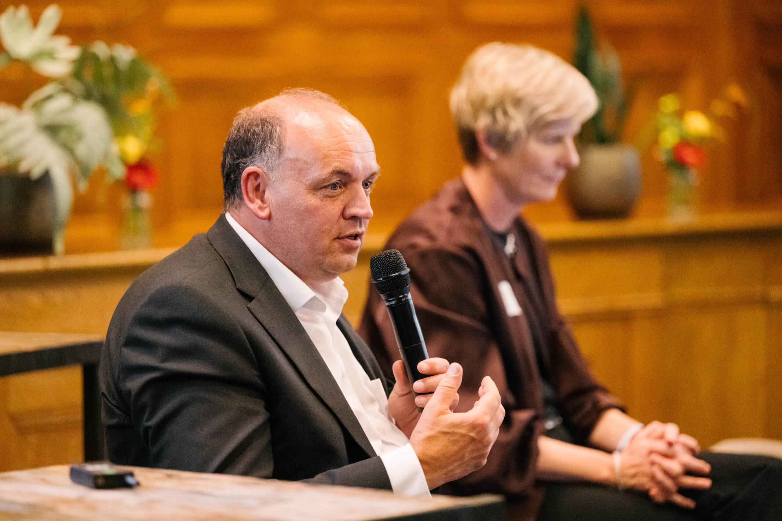 Portrait von Staatssekretär Viktor Haase, Ministerium für Umwelt, Naturschutz und Verkehr Nordrhein-Westfalen Portrait von Staatssekretär Viktor Haase, Ministerium für Umwelt, Naturschutz und Verkehr Nordrhein-Westfalen